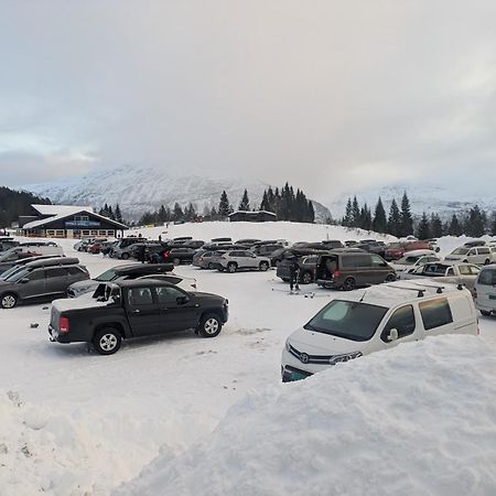 Hytte I Stryn Med Elbil Lader Buitenkant foto