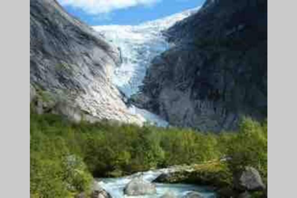 Hytte I Stryn Med Elbil Lader Buitenkant foto