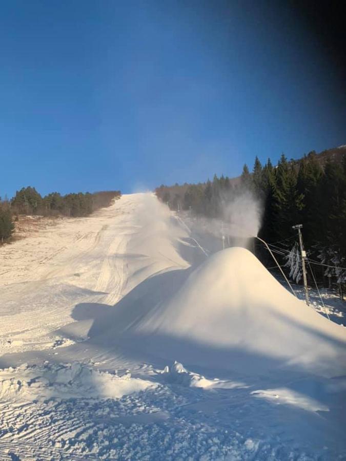 Hytte I Stryn Med Elbil Lader Buitenkant foto